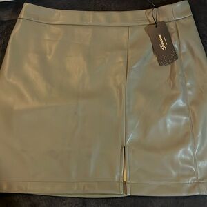 Imitation leather skirt size XL